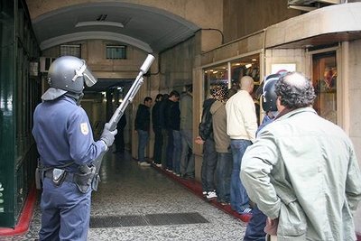 20091124232819-detencionvelazquez.jpg