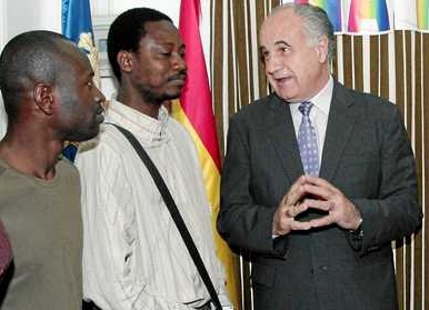 20100128014305-blascoeinmigrantes.jpg