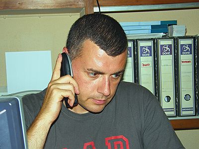 20100429112732-telfsede.jpg