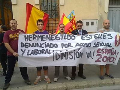 20101001001251-godella1.1.jpg